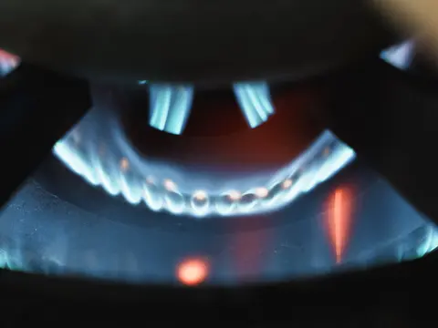 寸胴を温める火